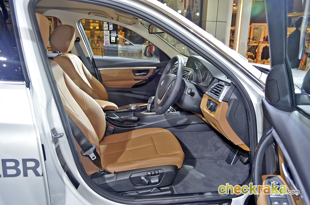 รูปภาพ บีเอ็มดับเบิลยู BMW Series 3 320d Celebration Edition ปี 2016