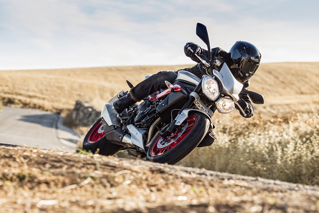 Triumph Street Triple RX ไทรอัมพ์ สตรีท ทริบเปิ้ล ปี 2016 : ภาพที่ 1