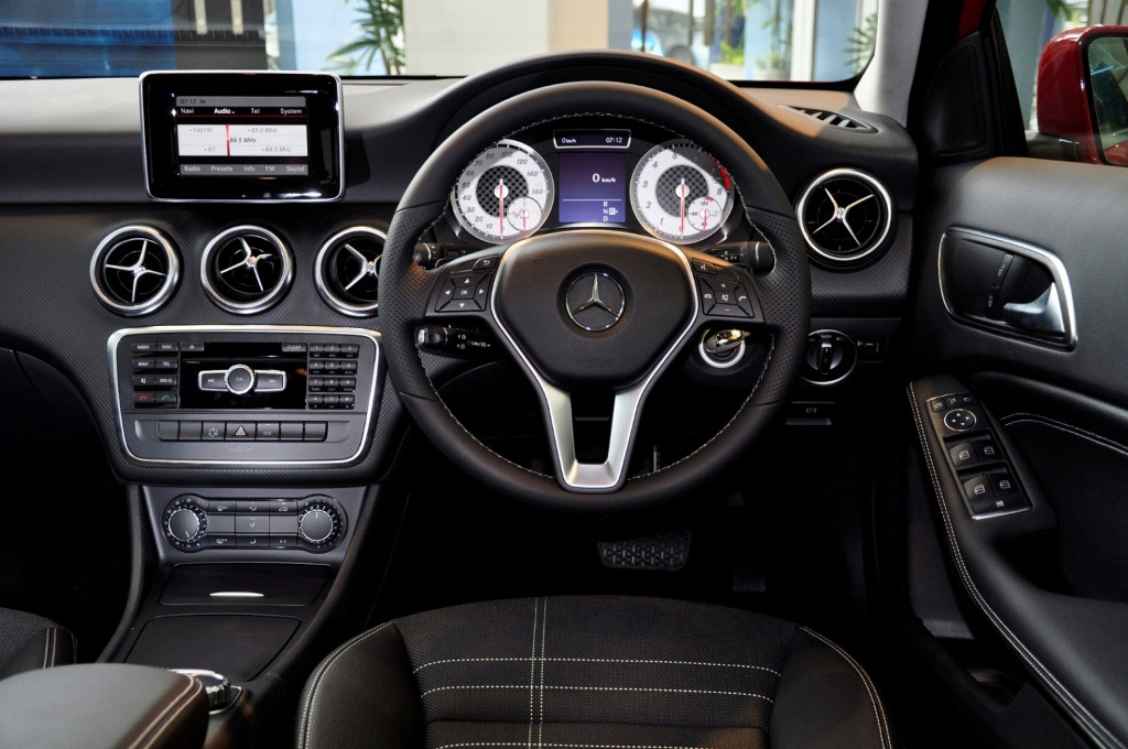 Mercedes-benz A-Class A 180 Style เมอร์เซเดส-เบนซ์ เอ-คลาส ปี 2012 : ภาพที่ 5