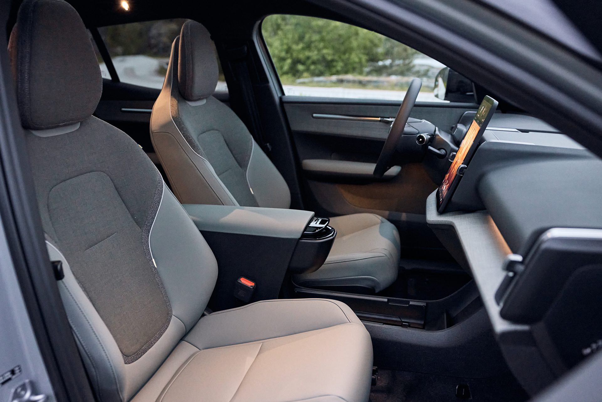 รูปภาพ วอลโว่ Volvo EX30 Ultra Twin Performance Cross Country ปี 2025