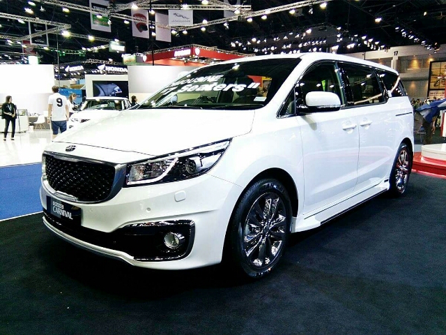 KIA Grand Carnival Limousine (SXL) เกีย แกรนคาร์นิวัล ปี 2017 : ภาพที่ 6