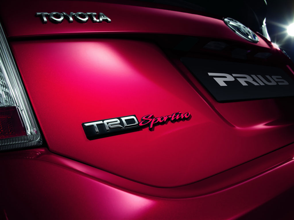 Toyota Prius TRD Sportivo II Standard โตโยต้า พรีอุส ปี 2012 : ภาพที่ 5