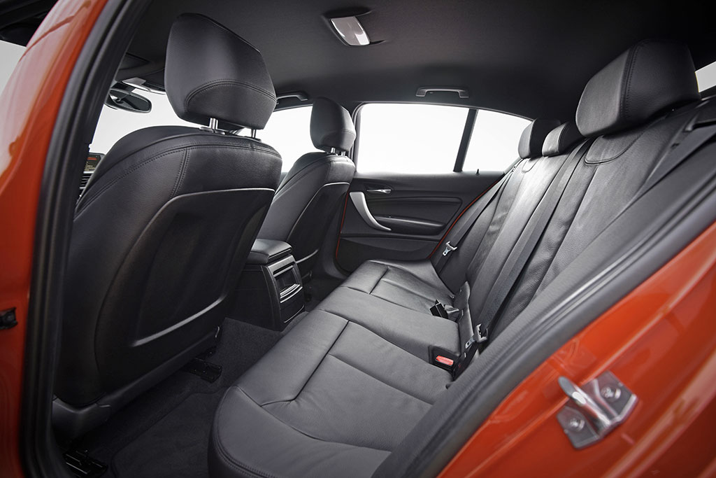 รูปภาพ บีเอ็มดับเบิลยู BMW Series 1 118i Sport ปี 2015