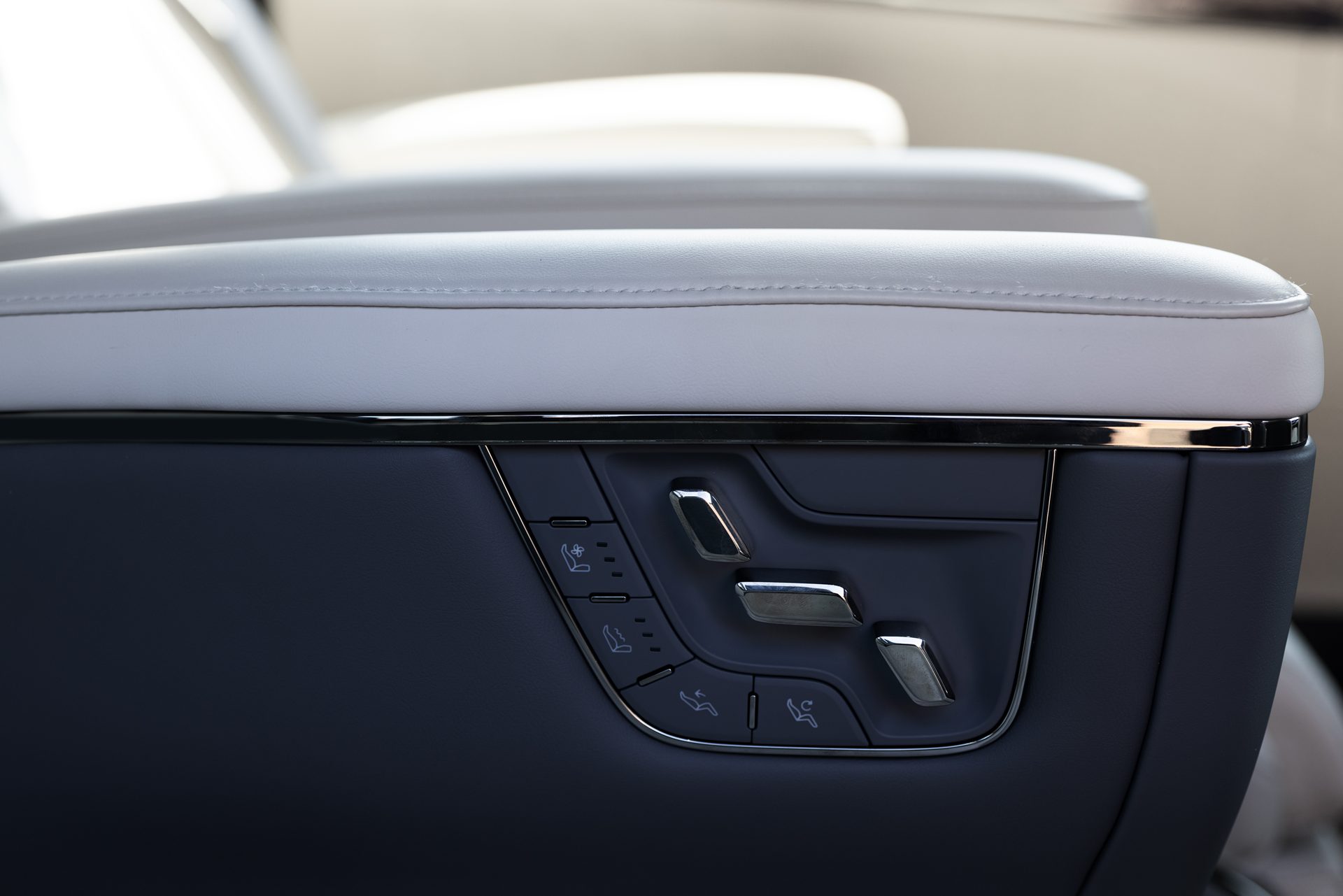 รูปภาพ ซีเคอร์ Zeekr 009 Premium AWD ปี 2025