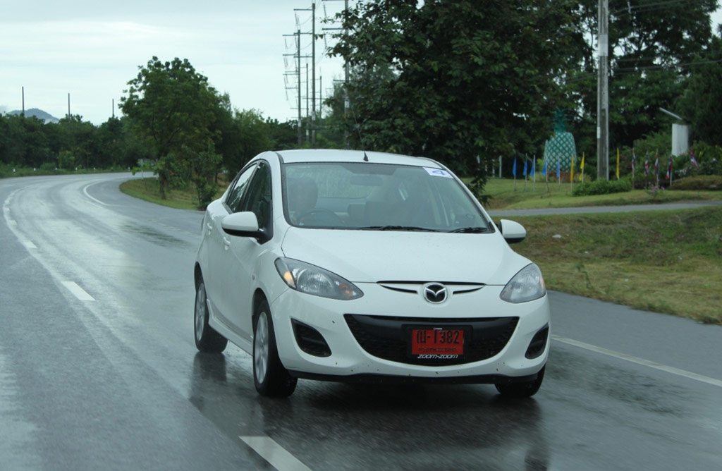รูปภาพ มาสด้า Mazda-2 Elegance Groove MT-ปี 2011