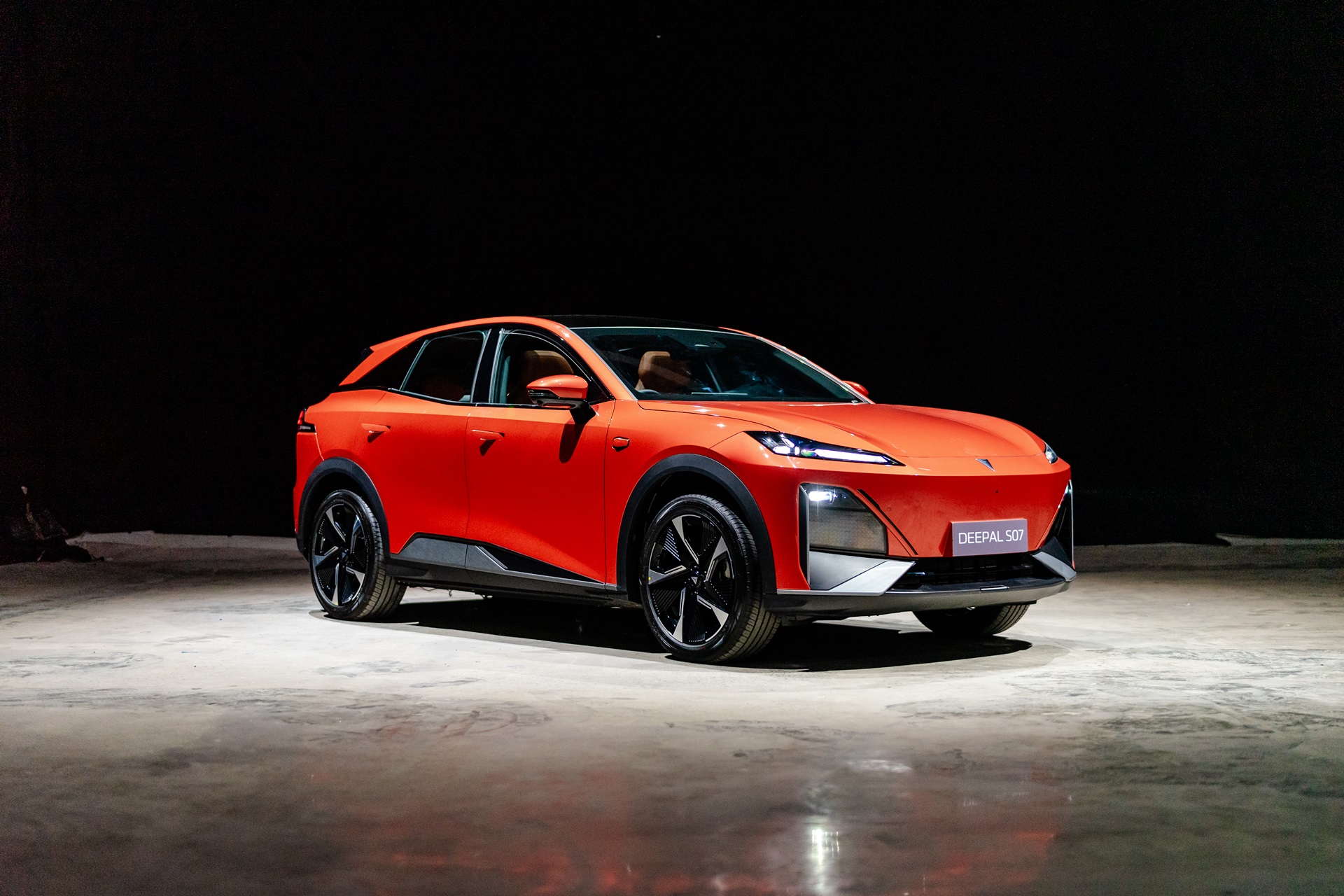 รูปภาพ ดีพอล Deepal SO7 Standard ปี 2023