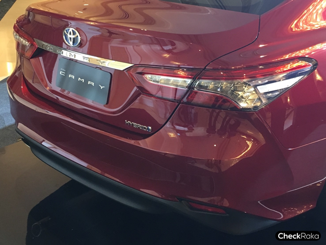 Toyota Camry Hybrid 2.5 HV Premium MY2019 โตโยต้า คัมรี่ ปี 2019 : ภาพที่ 4