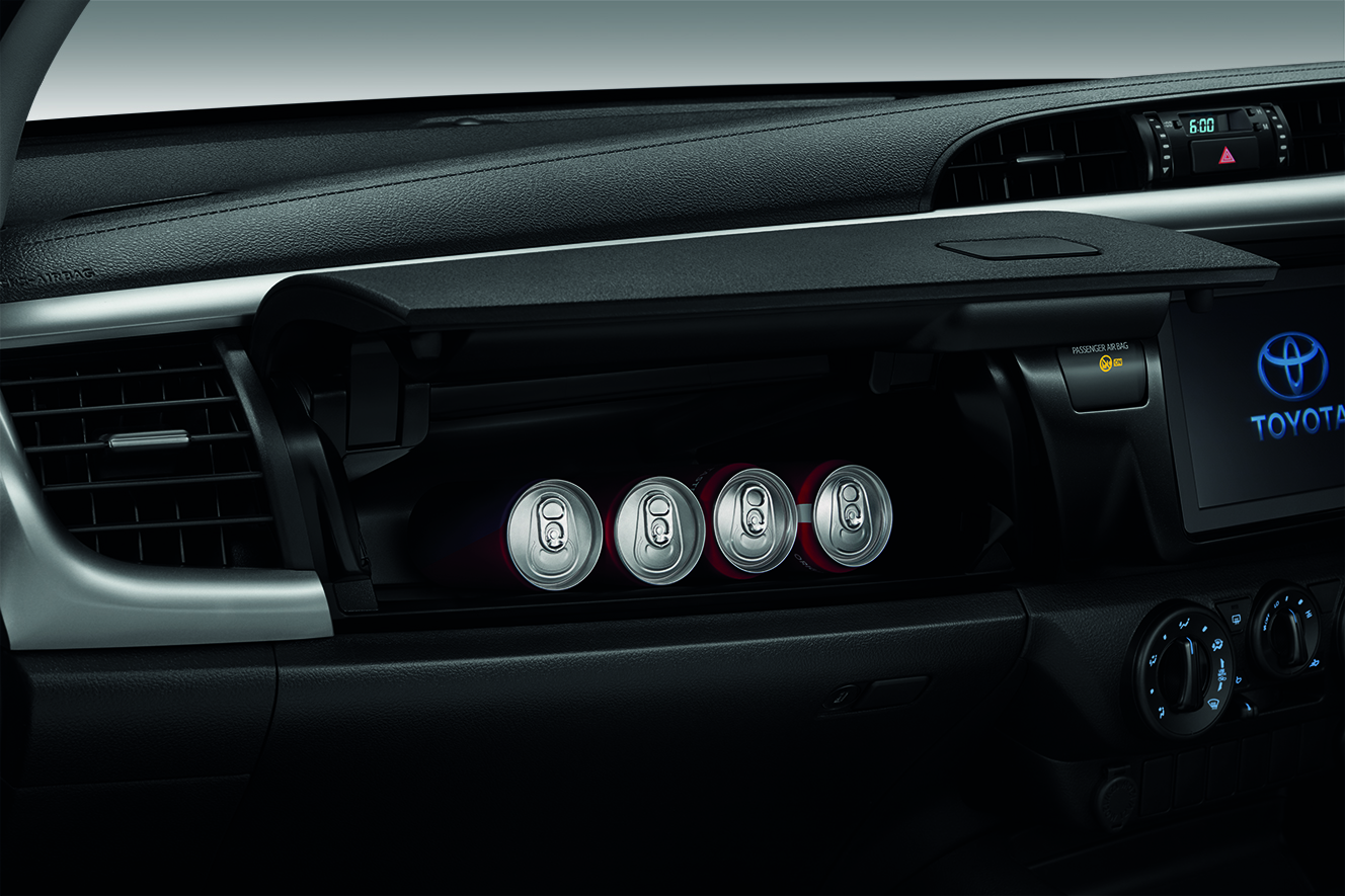 รูปภาพ โตโยต้า Toyota Revo Double Cab Z-Edition 4x2 2.4 Entry AT ปี 2021