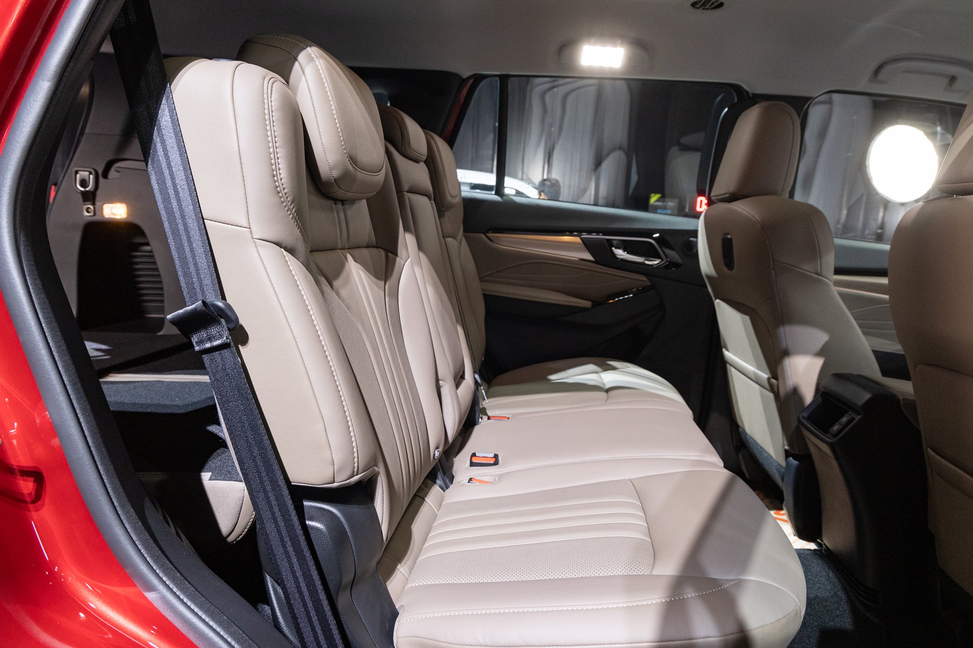 รูปภาพ อีซูซุ Isuzu MU-X 4x2 1.9 Ultimate A/T ปี 2024