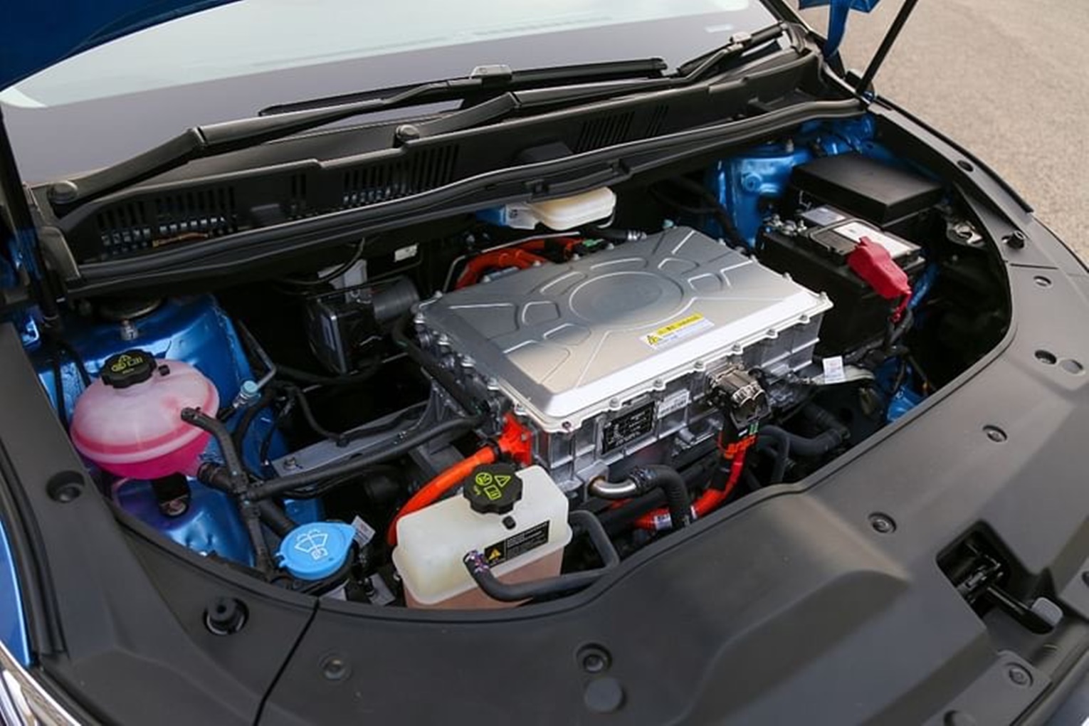 BYD E6 EV บีวายดี อี6 ปี 2023 : ภาพที่ 3
