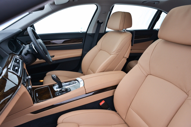 BMW Series 7 730Li บีเอ็มดับเบิลยู ซีรีส์7 ปี 2014 : ภาพที่ 20