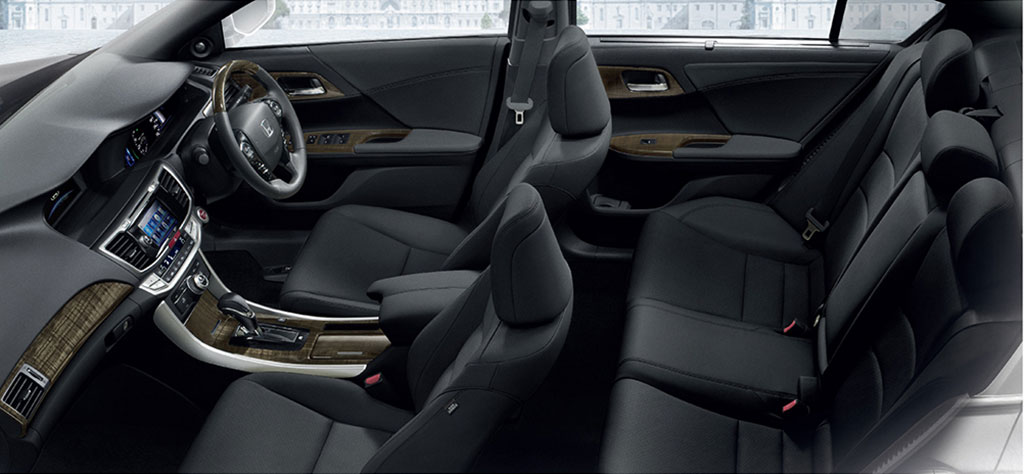 Honda Accord Hybrid 2.0 Tech ฮอนด้า แอคคอร์ด ไฮบริด ปี 2014 : ภาพที่ 4