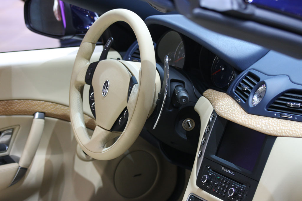รูปภาพ มาเซราติ Maserati GranCabrio Standard ปี 2010