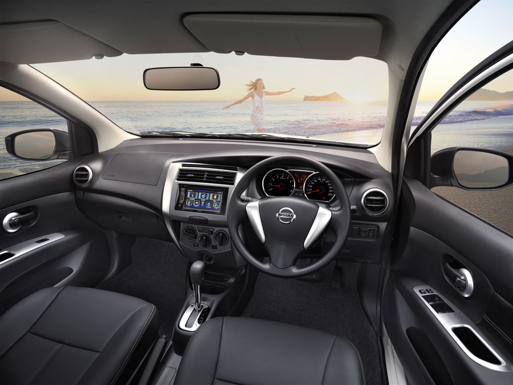 Nissan Livina 1.6 E CVT นิสสัน ลิวิน่า ปี 2014 : ภาพที่ 8