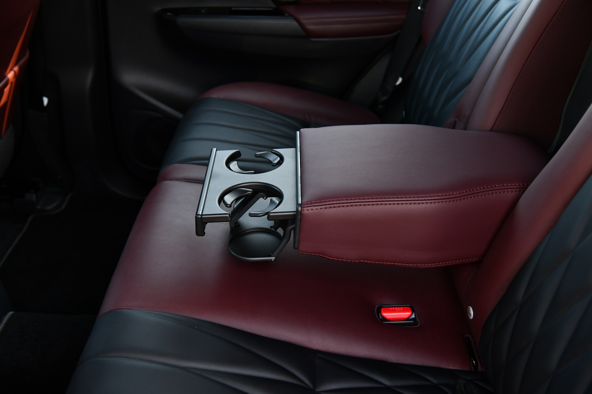 รูปภาพ มิตซูบิชิ Mitsubishi Pajero Sport Ultra 2WD ปี 2024