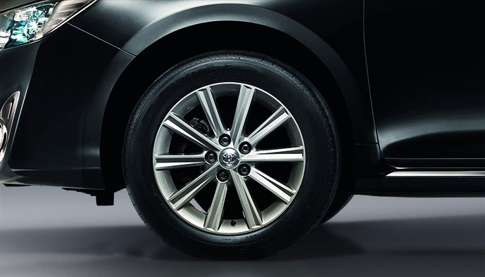Toyota Camry Hybrid 2.5 HV CD โตโยต้า แคมรี่ไฮบริด ปี 2012 : ภาพที่ 10