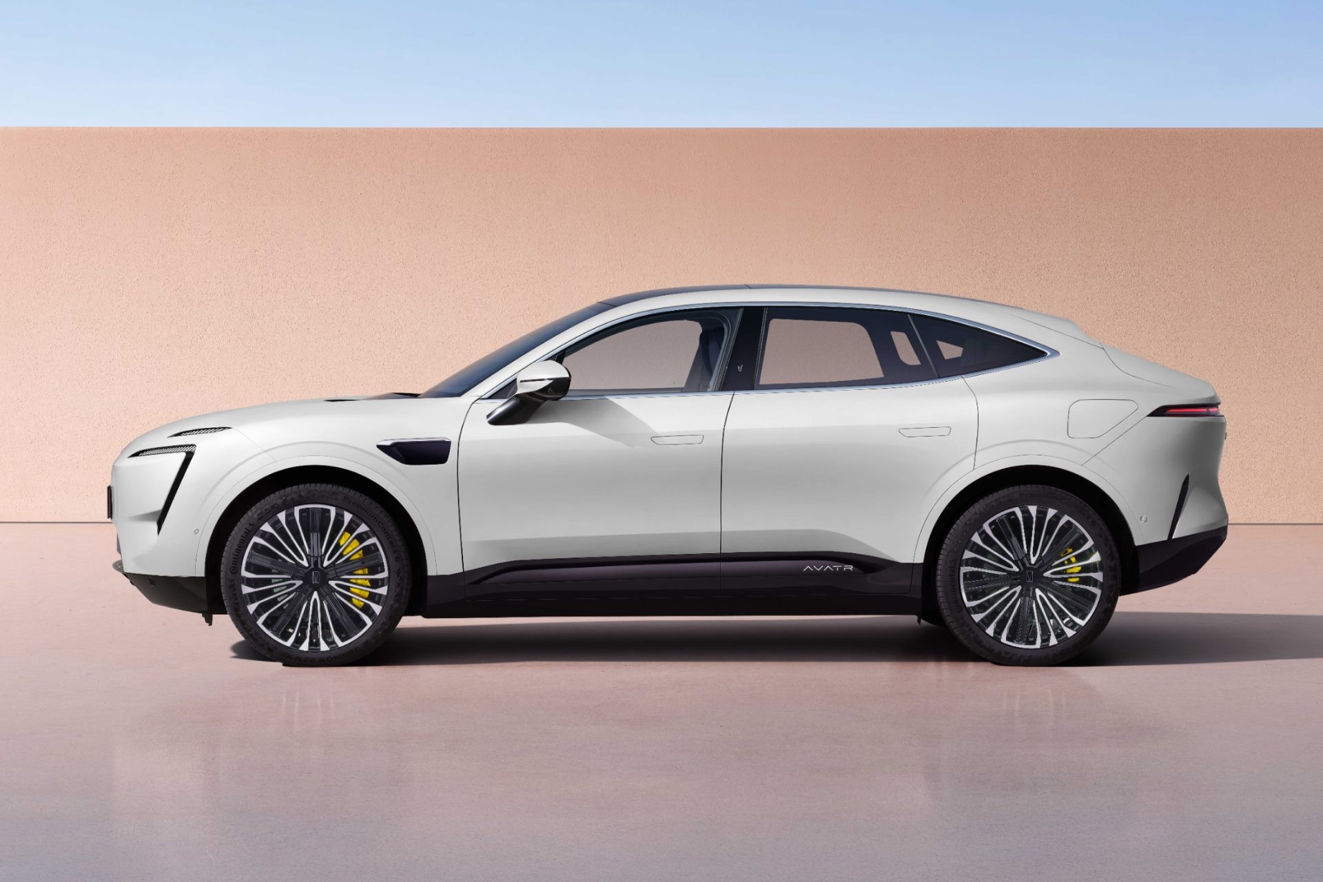 รูปภาพ อวาตาร์ AVATR 11 Standard Range ปี 2024