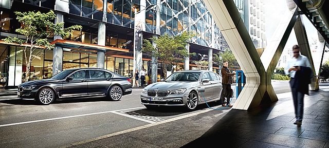 BMW Series 7 740Le xDrive M Sport บีเอ็มดับเบิลยู ซีรีส์7 ปี 2017 : ภาพที่ 12