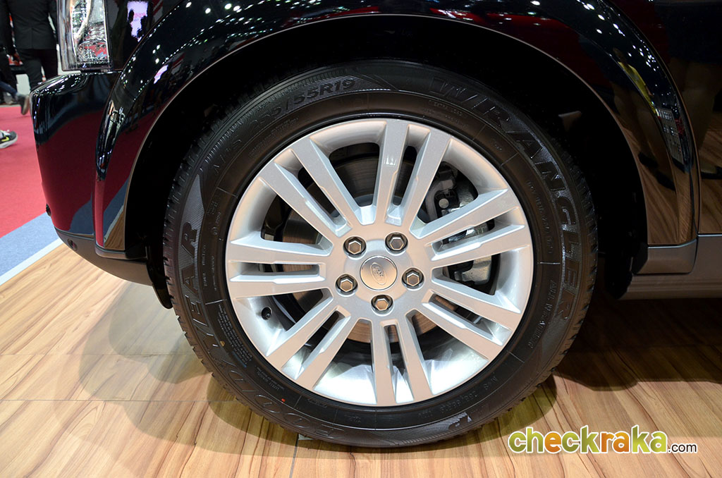 Land Rover Discovery 4 SDV6 3.0L HSE แลนด์โรเวอร์ ดีสคัฟเวอรรี่ ปี 2014 : ภาพที่ 9