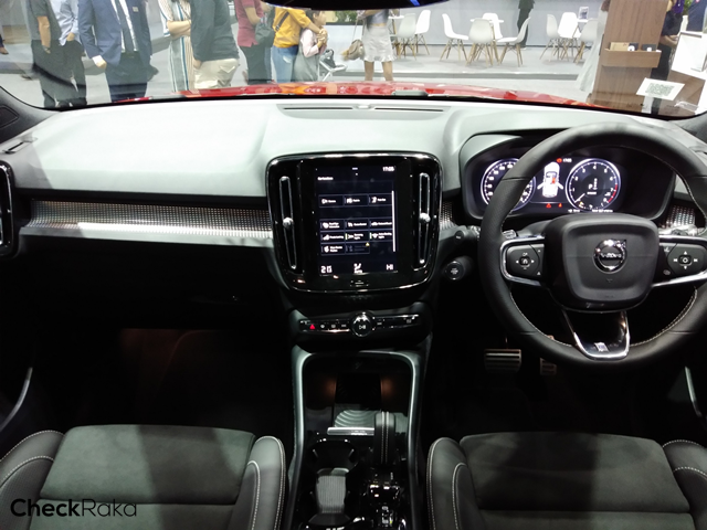 รูปภาพ วอลโว่ Volvo XC40 T4 Momentum ปี 2018