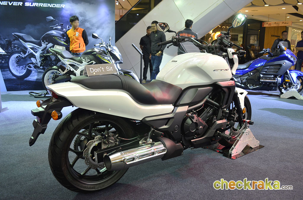 Honda CTX 700DNF ฮอนด้า ปี 2015 : ภาพที่ 13