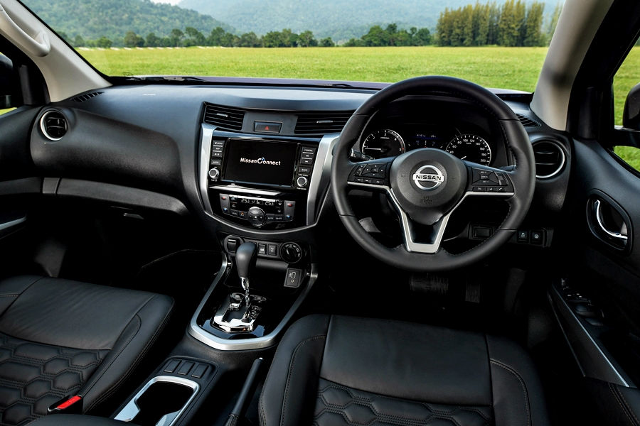 รูปภาพ นิสสัน Nissan Navara Double Cab CALIBRE V 6MT MY20 ปี 2020