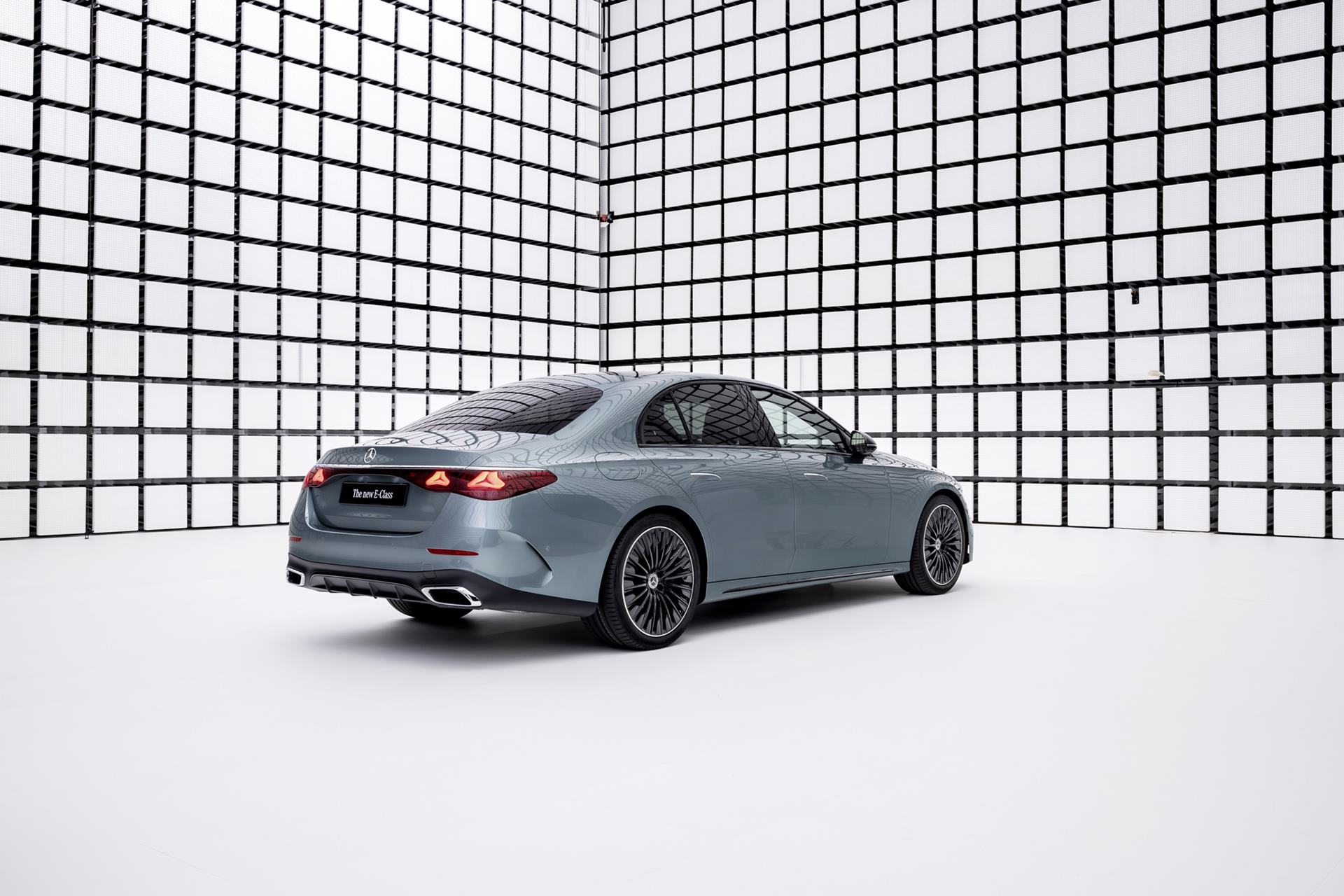 รูปภาพ เมอร์เซเดส-เบนซ์ Mercedes-benz E-Class E 350 e AMG Dํynamic ปี 2024