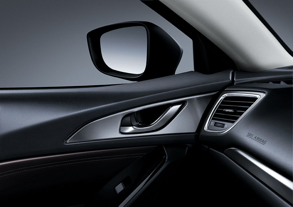 รูปภาพ มาสด้า Mazda 3 2.0 S Sports Hatchback ปี 2017