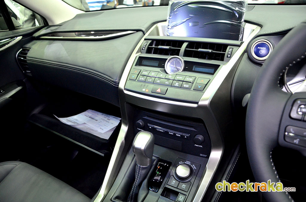 Lexus NX 300h Luxury เลกซัส เอ็นเอ็กซ์ ปี 2014 : ภาพที่ 15