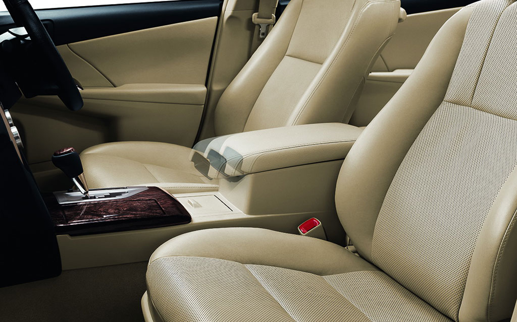 Toyota Camry Hybrid 2.5 HV CD โตโยต้า แคมรี่ไฮบริด ปี 2012 : ภาพที่ 16