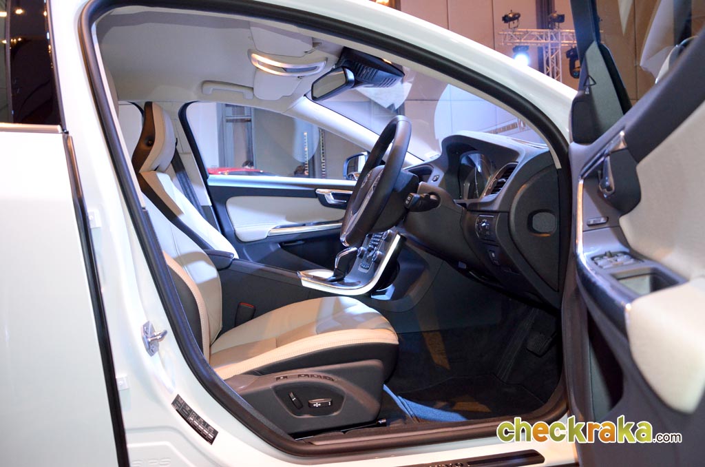 รูปภาพ วอลโว่ Volvo V60 T4F ปี 2013