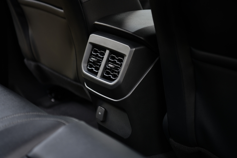 Ford Ranger Double Cab XL 2.0L Turbo LR 5MT ฟอร์ด เรนเจอร์ ปี 2022 : ภาพที่ 7