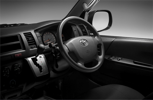 รูปภาพ โตโยต้า Toyota Commuter 3.0 ปี 2013