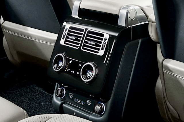 Land Rover Range Rover Plug-In Hybrid Petrol Vogue SWB แลนด์โรเวอร์ เรนจ์โรเวอร์ ปี 2019 : ภาพที่ 11