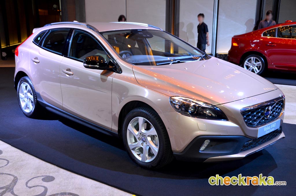 Volvo V40 D4 Cross Country วอลโว่ วี40 ปี 2016 : ภาพที่ 12