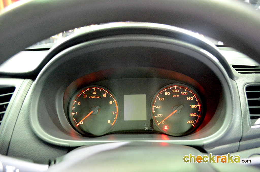 รูปภาพ มิตซูบิชิ Mitsubishi Triton Single Cab 2.4 Benzene GL M/T ปี 2015