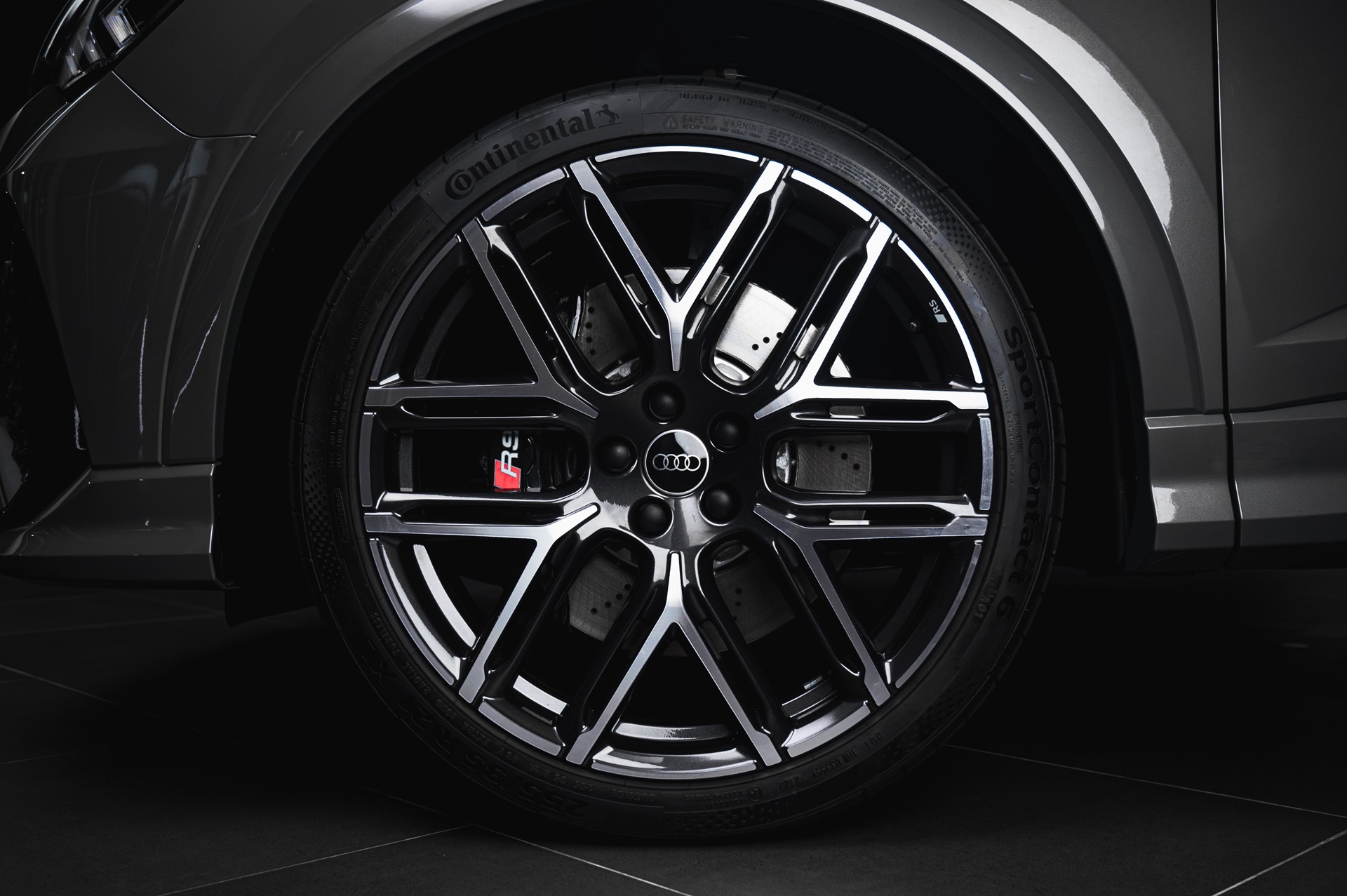 Audi RS Q3 Sportback edition 10 Years อาวดี้ ปี 2023 : ภาพที่ 4