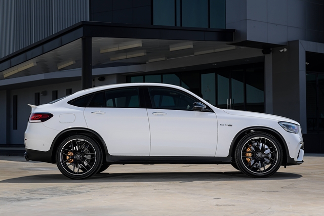 Mercedes-benz AMG GLC 63 S 4MATIC+ Coupe เมอร์เซเดส-เบนซ์ เอเอ็มจี ปี 2019 : ภาพที่ 6