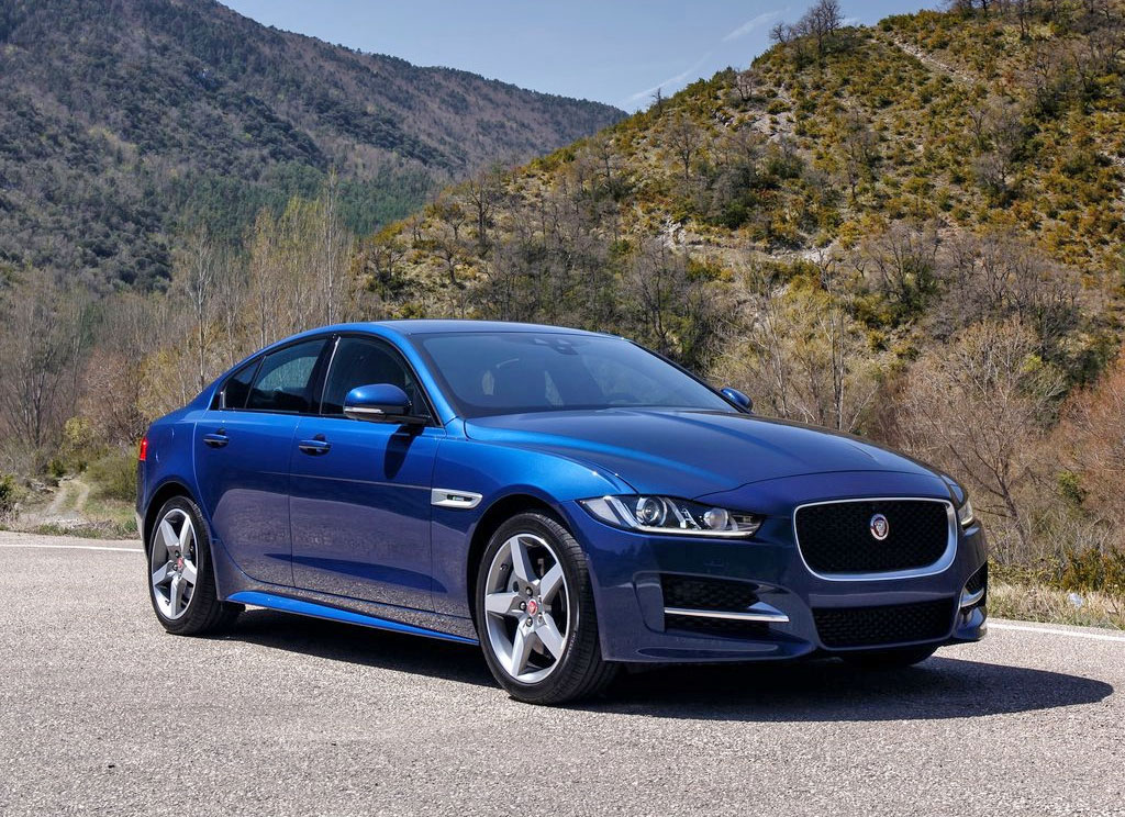 Jaguar XE 2.0 GTDI R-Sport จากัวร์ เอ็กซ์อี ปี 2015 : ภาพที่ 2