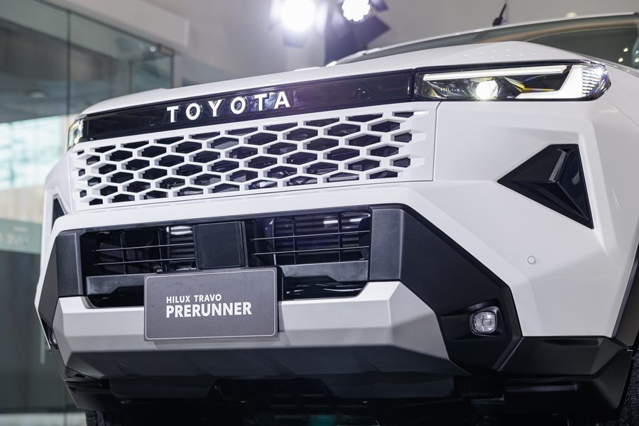 รูปภาพ โตโยต้า Toyota Hilux Travo Double Cab Prerunner 2.8 Smart AT ปี 2025