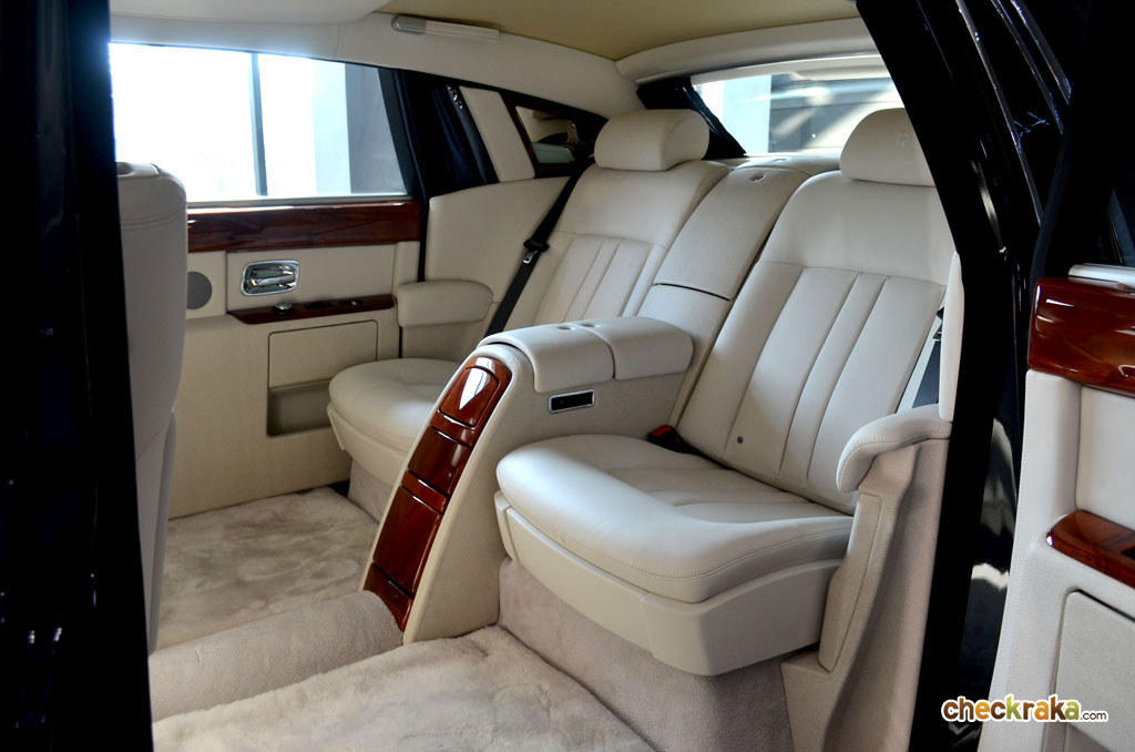 Rolls-Royce Phantom Series II LWB โรลส์-รอยซ์ แฟนทอมซีรีส์ทู ปี 2012 : ภาพที่ 16