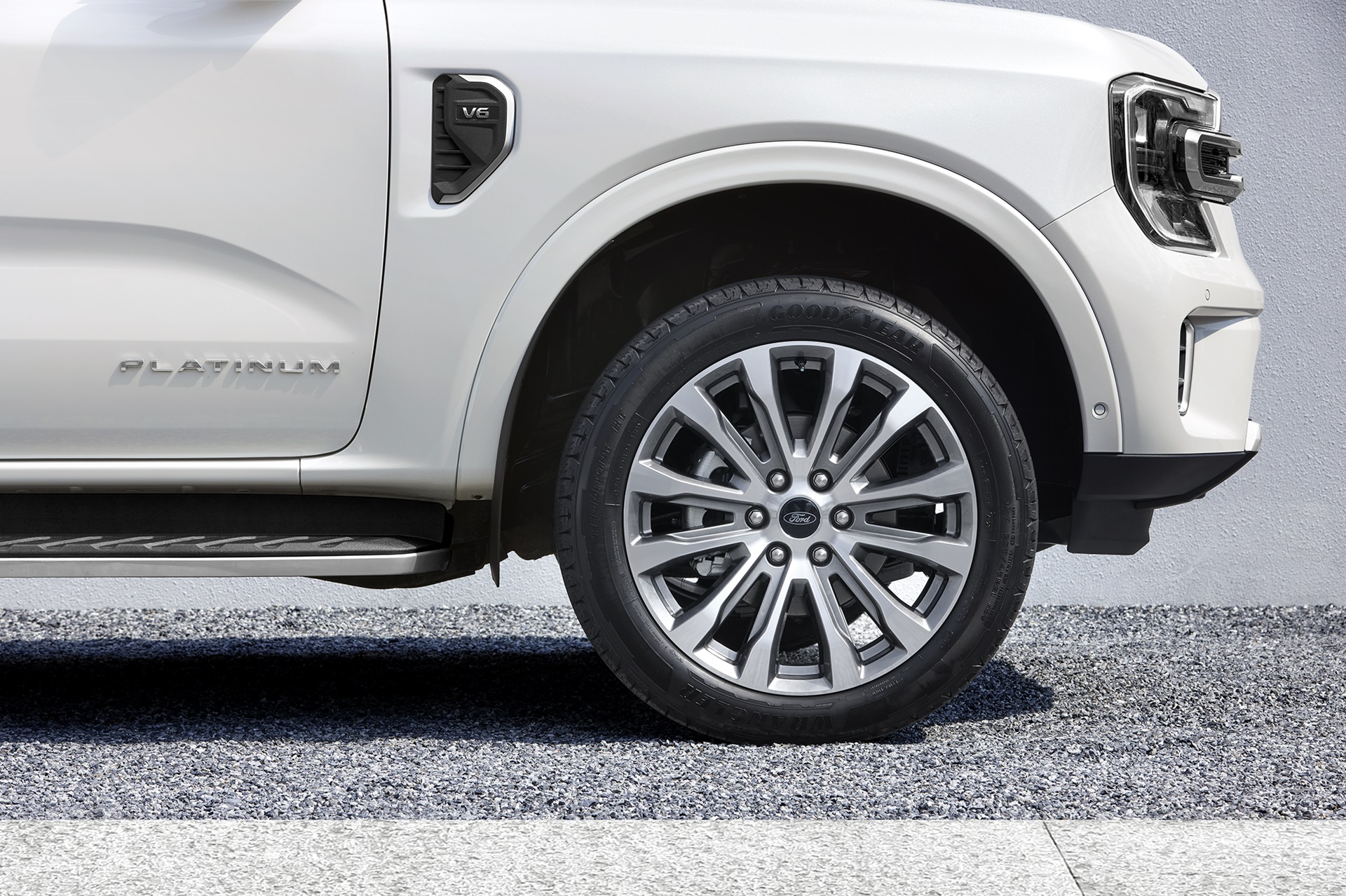 รูปภาพ ฟอร์ด Ford Everest Platinum V6 4x4 10AT ปี 2024