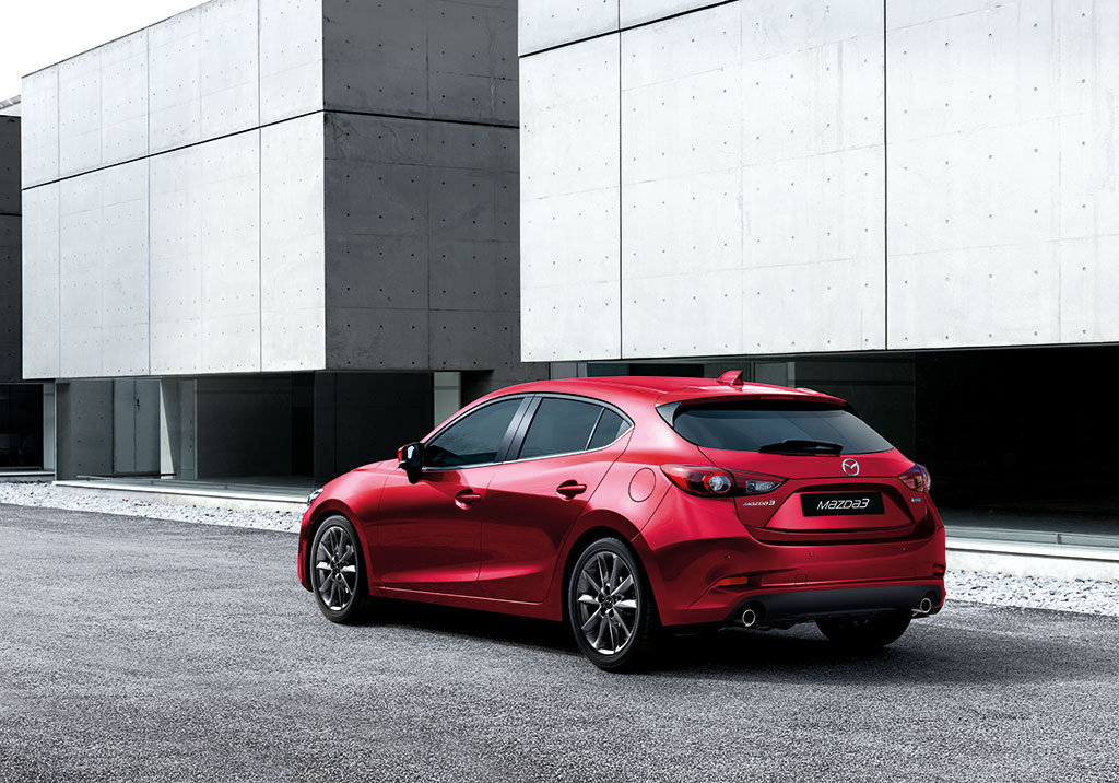 Mazda 3 2.0 E Sports Hatchback มาสด้า ปี 2018 : ภาพที่ 5