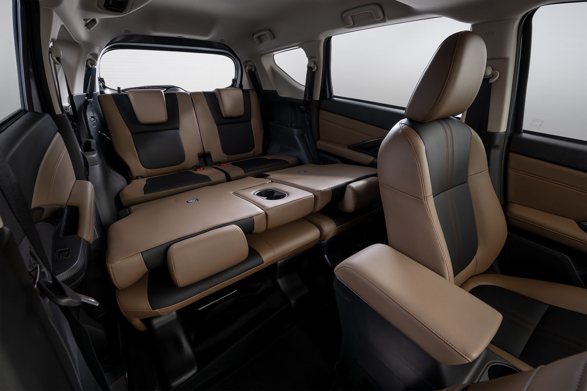 รูปภาพ มิตซูบิชิ Mitsubishi Xpander Cross HEV ปี 2025