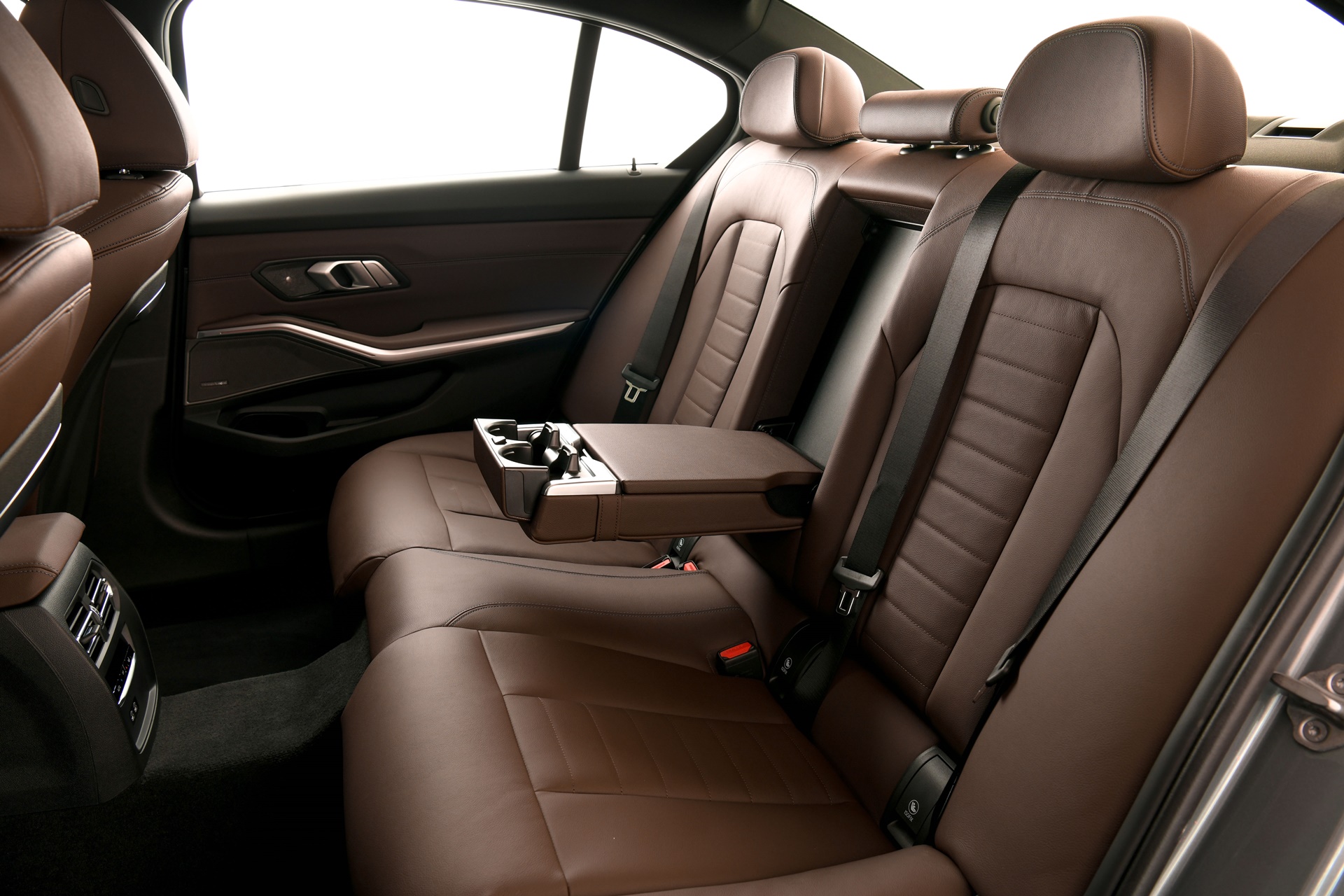 BMW Series 3 320Li M Sport บีเอ็มดับเบิลยู ซีรีส์3 ปี 2023 : ภาพที่ 8