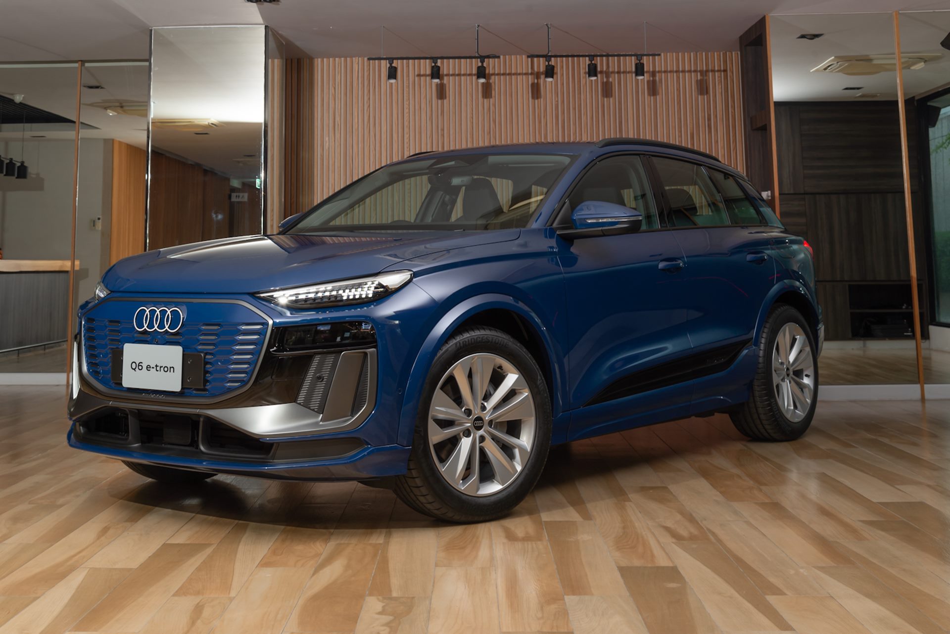 รูปภาพ อาวดี้ Audi Q6 e-tron Performance ปี 2024