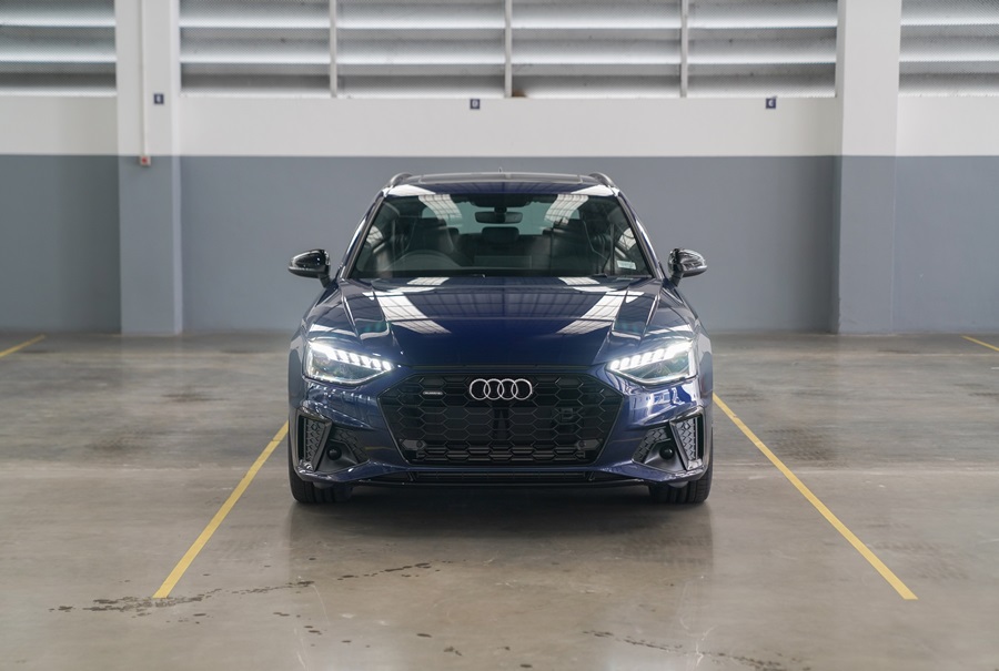 รูปภาพ อาวดี้ Audi A4 Avant 45 TFSI quattro S line Black Edition ปี 2020