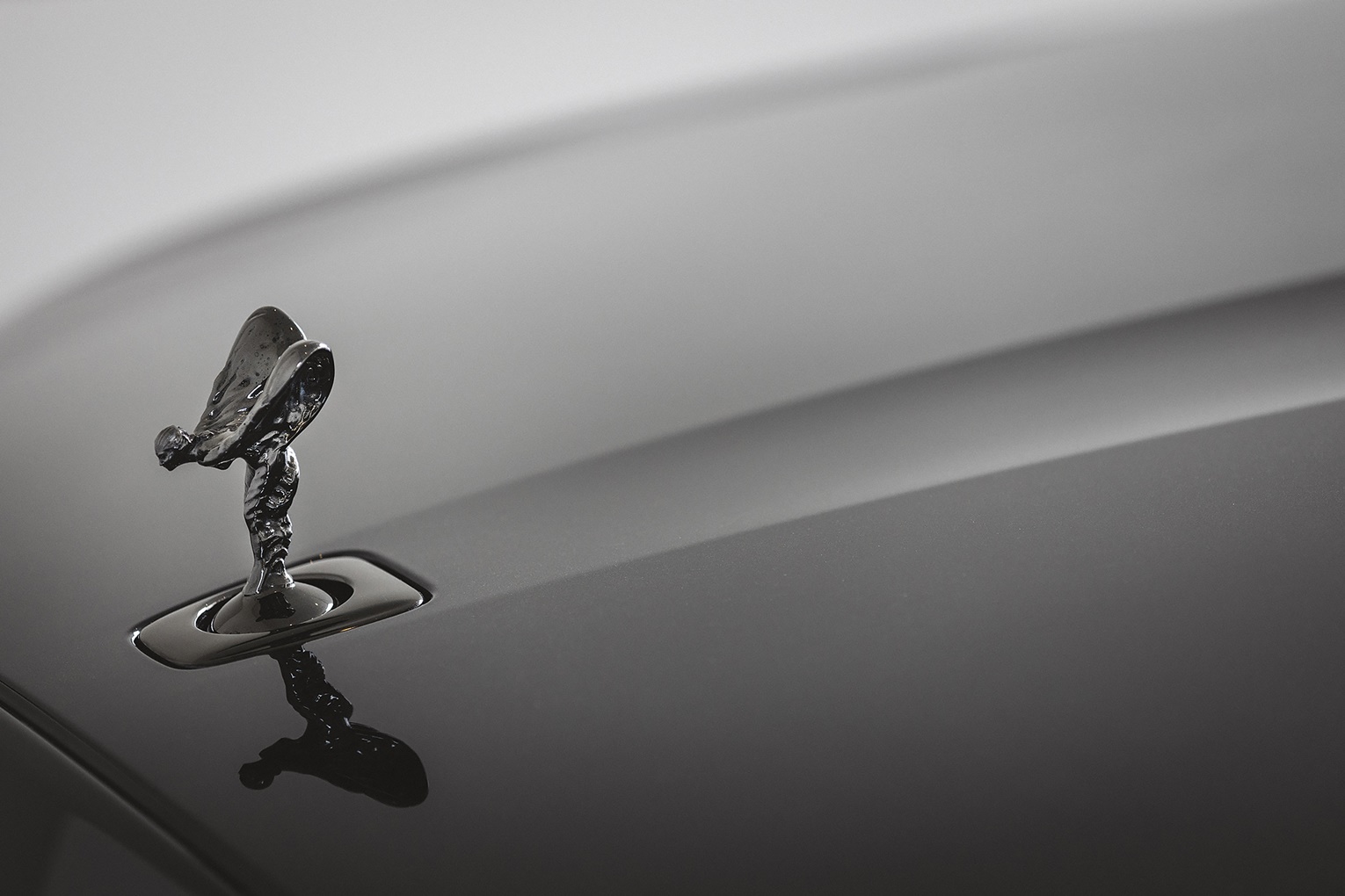 รูปภาพ โรลส์-รอยซ์ Rolls-Royce Ghost Black Badge ปี 2023