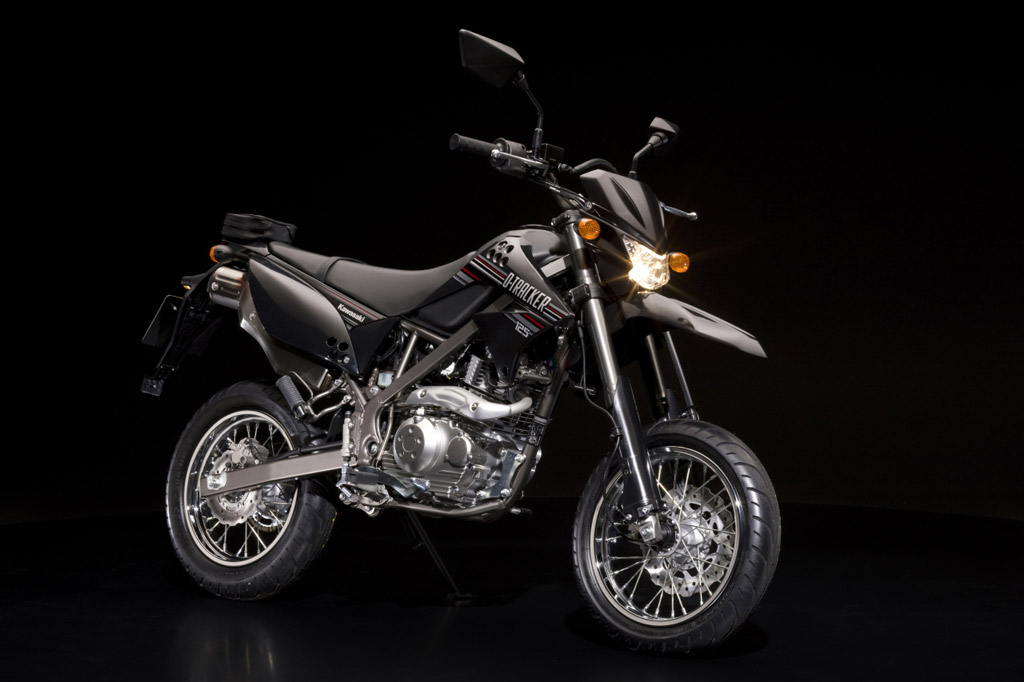 Kawasaki D-Tracker 125 คาวาซากิ ดี-แทรกเกอร์ ปี 2015 : ภาพที่ 4