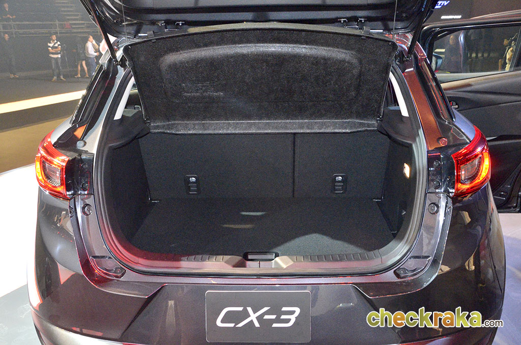 รูปภาพ มาสด้า Mazda CX-3 2.0 E ปี 2017